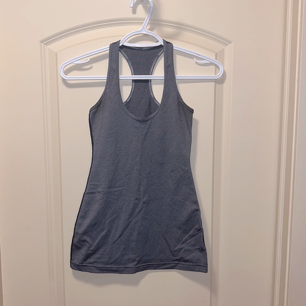 Lululemon tank size 2